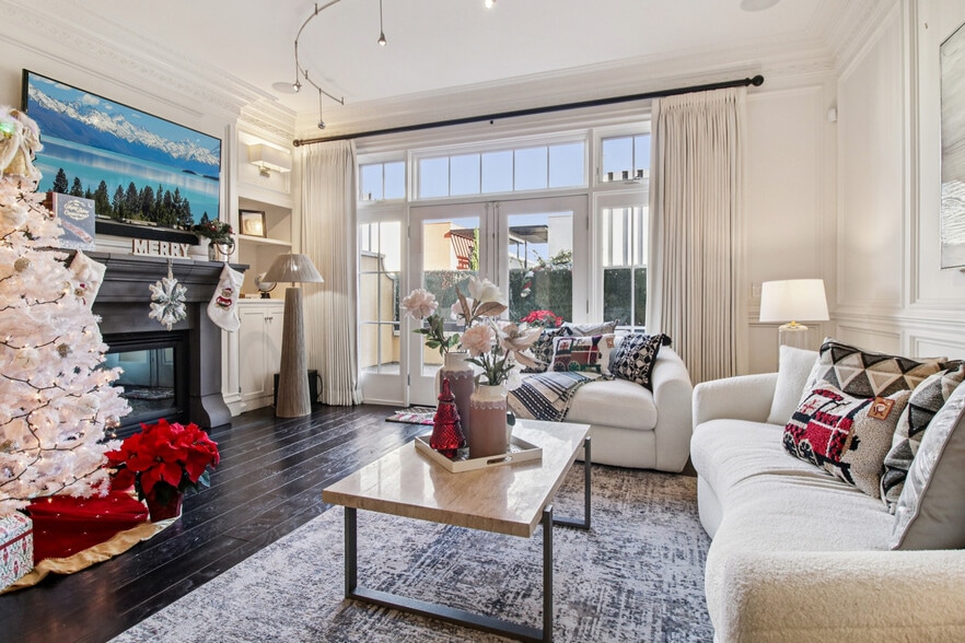 Building Photo - 356 Santana Row