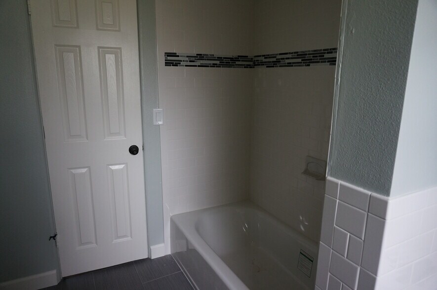 Bathroom - 3911 Hargill Drive