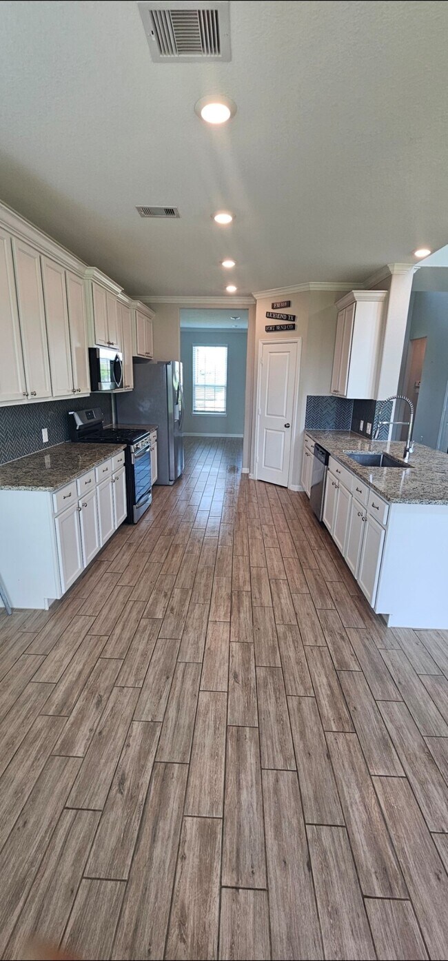 Building Photo - 2907 Velda May Dr