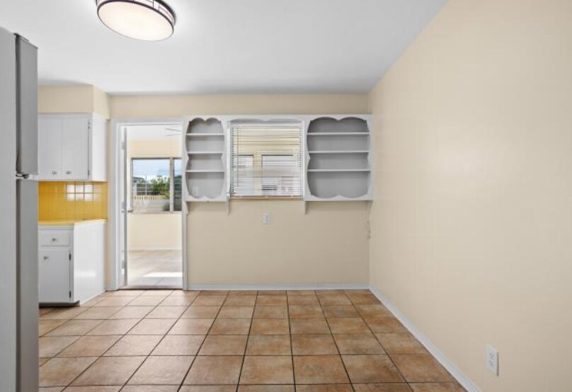 Building Photo - 3452 9th Ave N