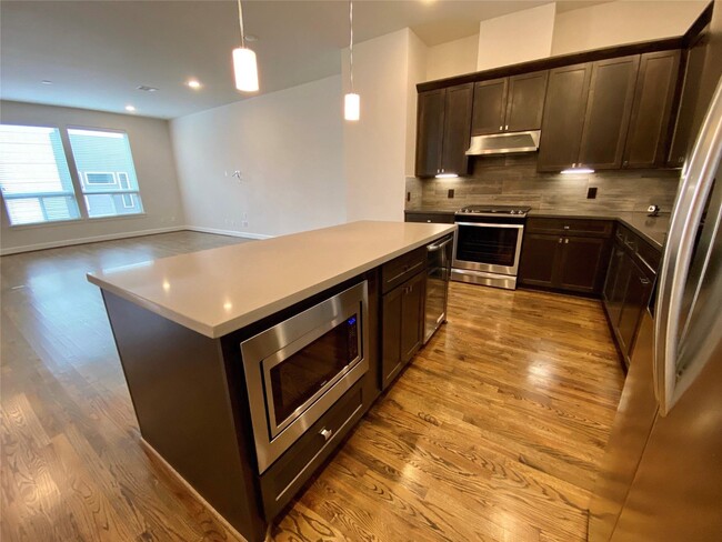 Building Photo - 346 Eado Park Cir