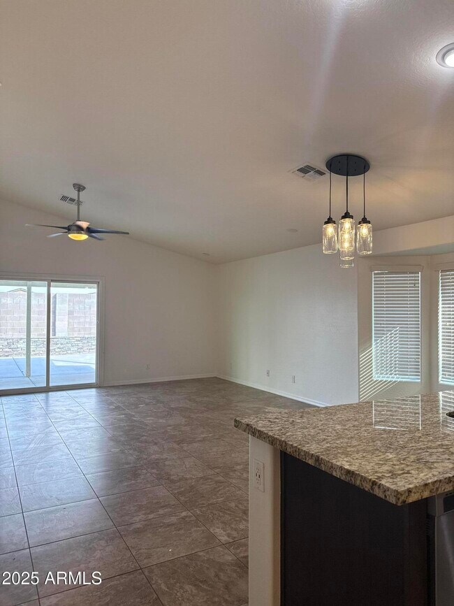 Building Photo - 5623 S 27th Dr