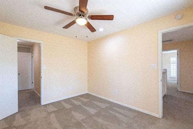 Building Photo - 613 Doe Trail