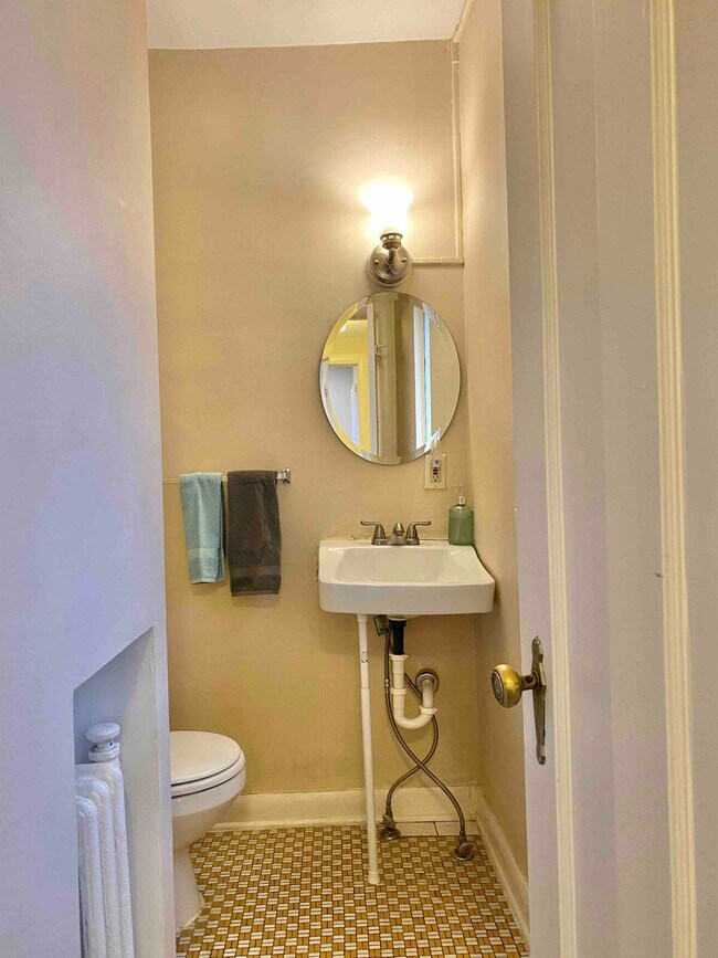 Building Photo - 15388 Glynn Rd