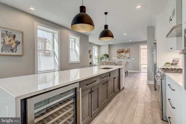 Building Photo - Stunning End-Rowhouse 4/Bedrooms, 4.5 Baths, in Shaw/Truxton Circle – Bathed in Natural Light!