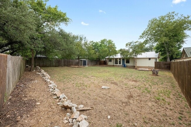 Building Photo - 3807 Rolling Hill