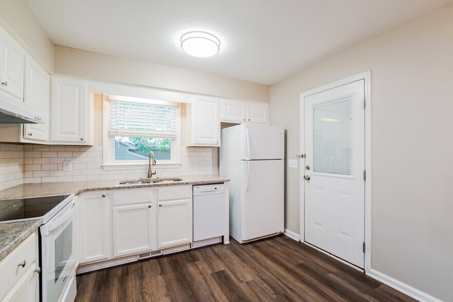 Building Photo - 2808 Red Alder Ct
