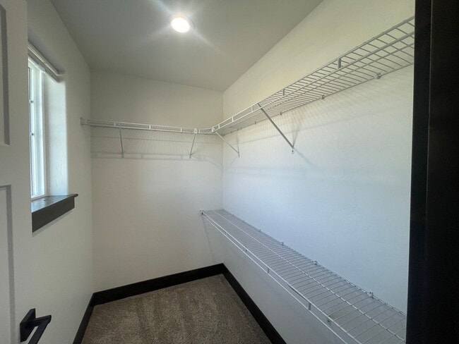 Building Photo - BRAND NEW Hayden Townhome