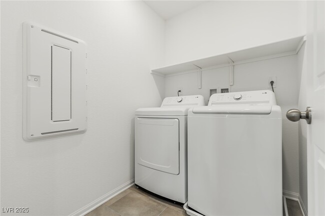 Building Photo - 7341 Legacy Pt St