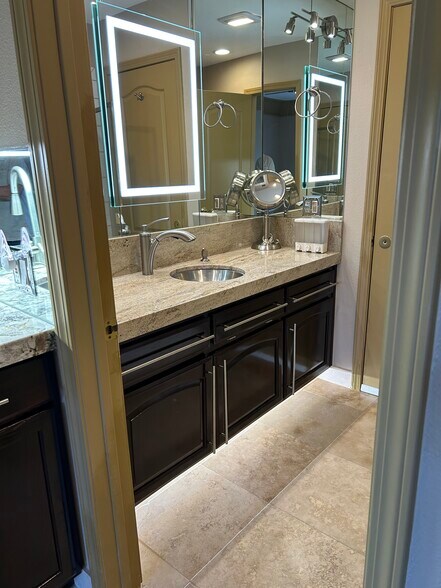 Bathroom - 34545 Linda Rosea Rd