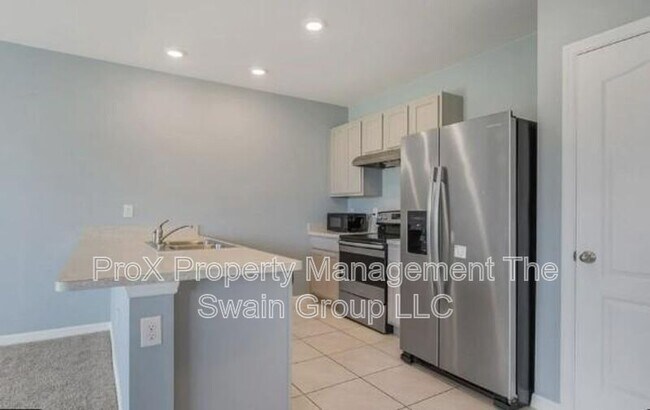 Building Photo - 345 Corso Loop