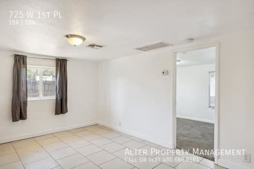 Building Photo - **1 Bed / 1 Bath Apartment Near Downtown M...