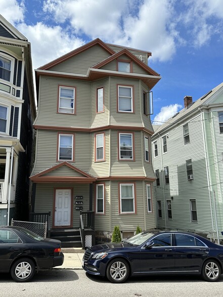 Building Photo - 3 Sachem St