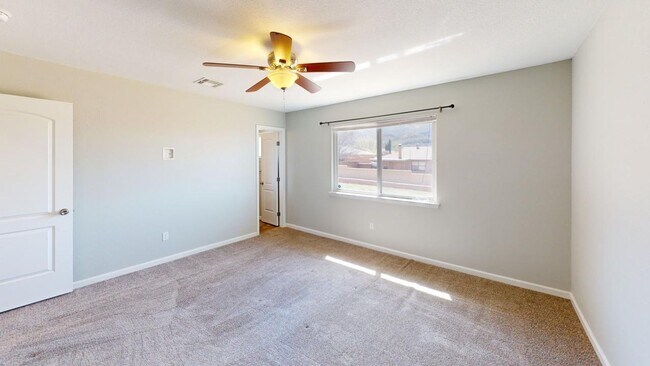 Building Photo - 3206 Thunder Rd