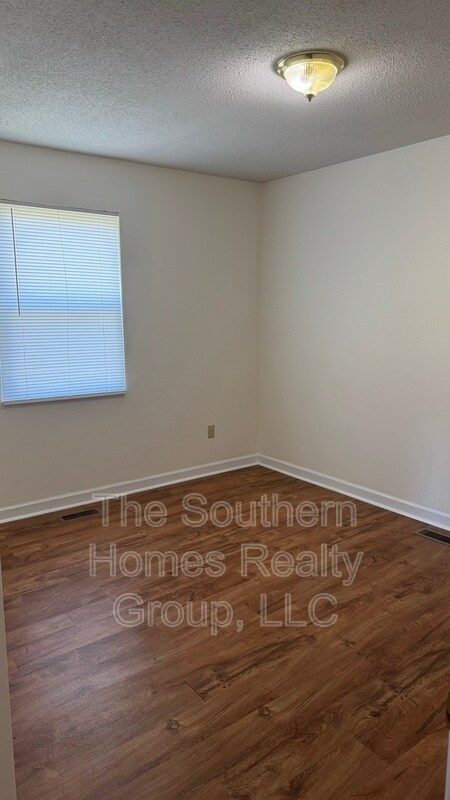 Building Photo - 115 Co Rd 71