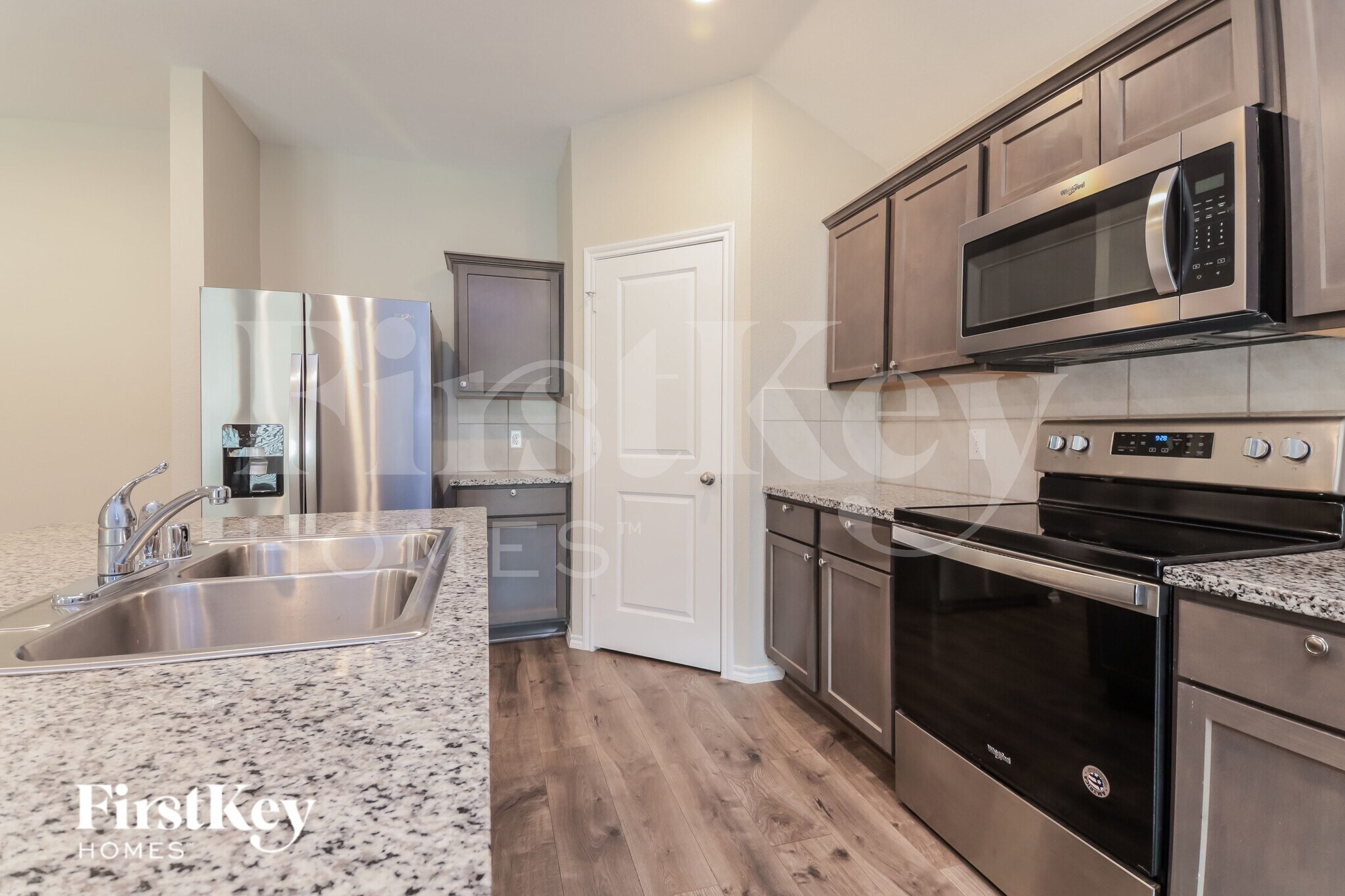 Building Photo - 3370 Everly Dr