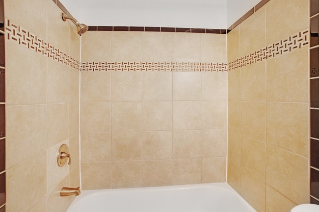 Building Photo - Town House in Stafford