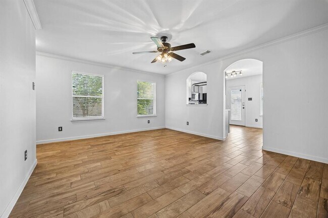 Building Photo - 12429 Drummond Dr