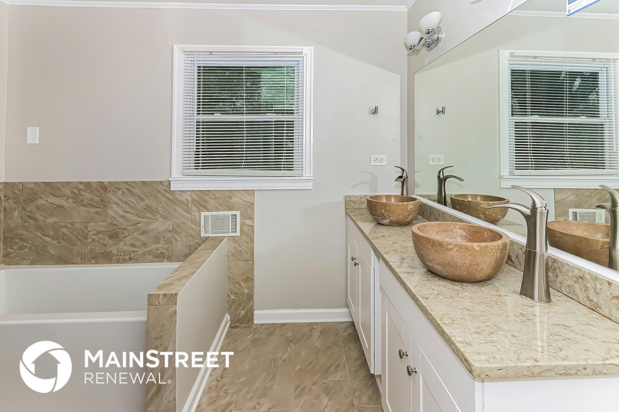 Building Photo - 6702 Londonderry Dr