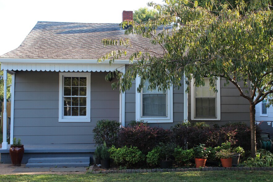 House - 1114 Stevens Ave NE