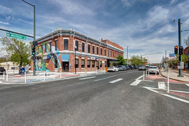 Building Photo - 2711 Welton St