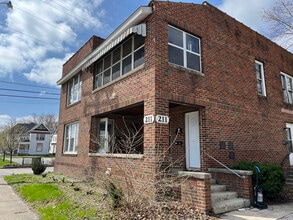 Building Photo - 211 S Liberty St