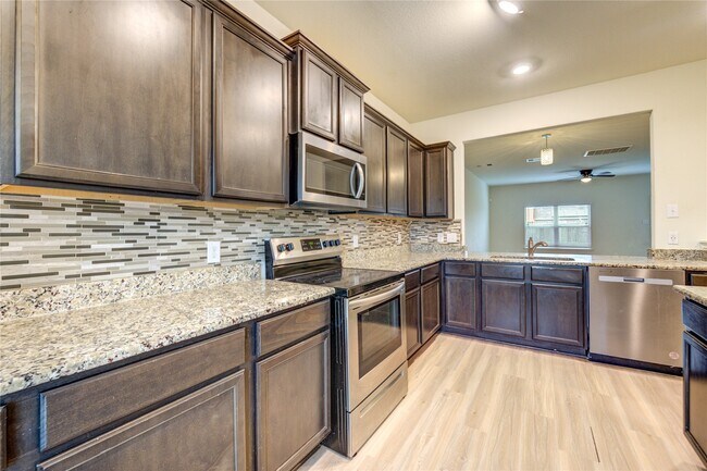 Building Photo - 3001 Iron Woods Dr