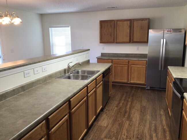 Building Photo - 209 Ranlo Avenue