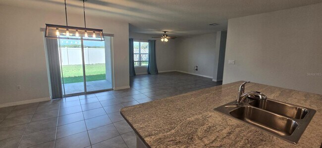 Building Photo - 8557 Triumph Cir