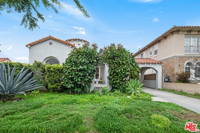 Building Photo - 205 S Hamel Dr