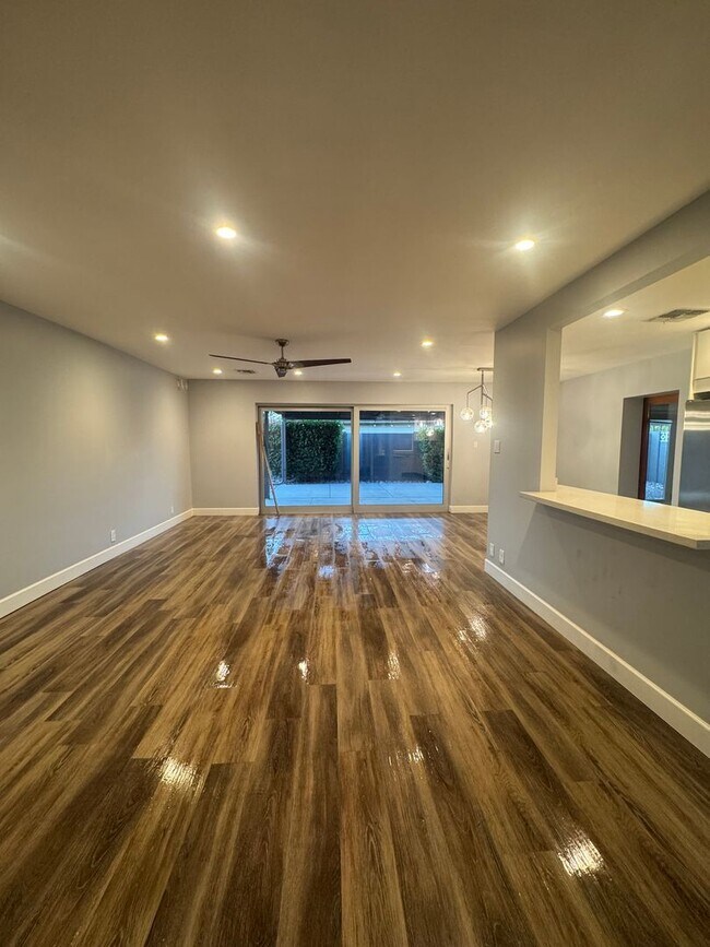 Building Photo - 3 bedroom home in Downtown Phoenix