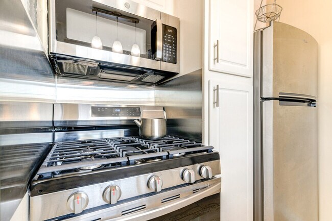 Building Photo - 2355 21st St