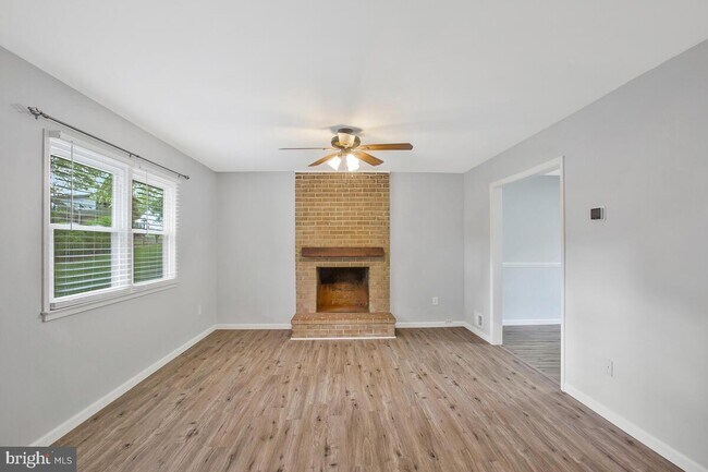 Building Photo - 9123 Old Burton Cir
