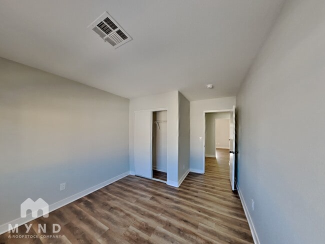 Building Photo - 2280 Platinum Band St