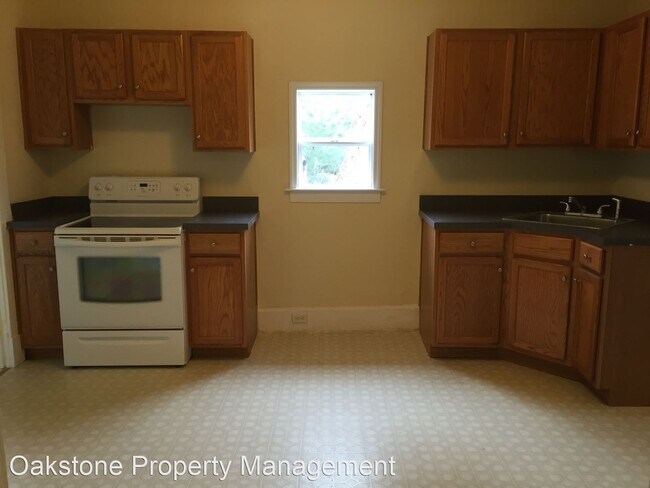 Building Photo - 3 br, 1 bath House - 630 Courthouse Rd.