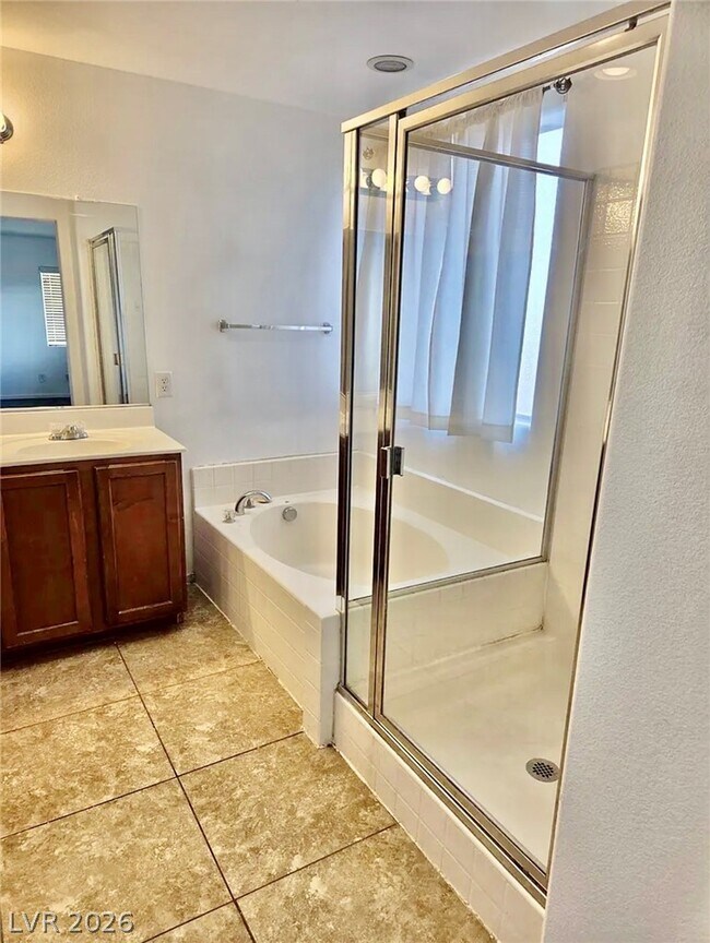 Building Photo - 8971 Lily Touchstone Ct