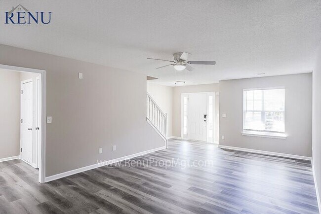 Building Photo - This home is available for NO CONTACT show...