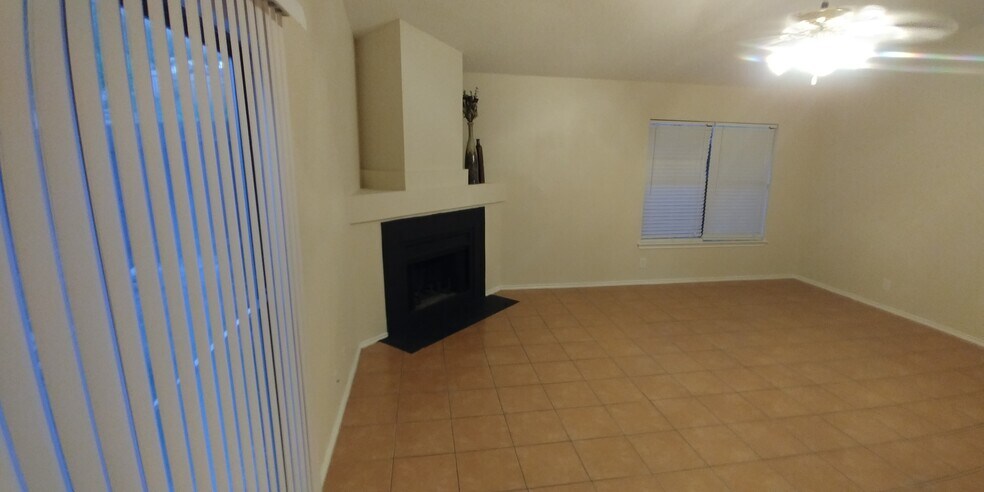 Building Photo - 7729 Ridge Mist Dr