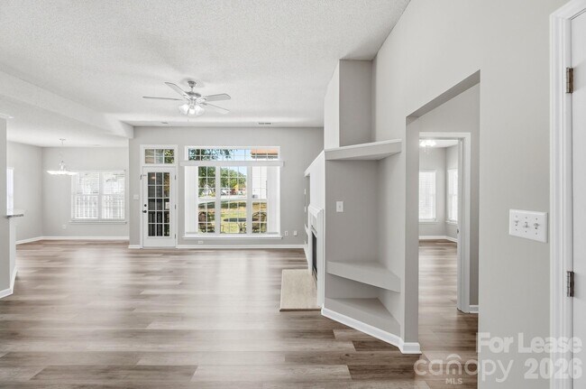 Building Photo - 13931 Dingess Rd