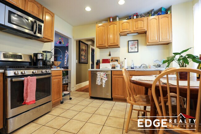 Building Photo - 15 Hallam St