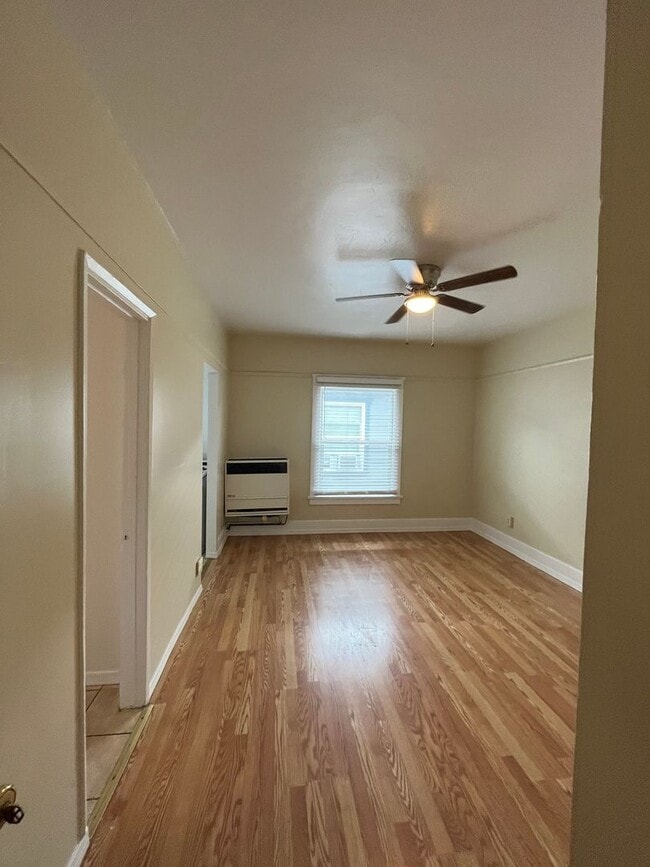 Interior Photo - 245