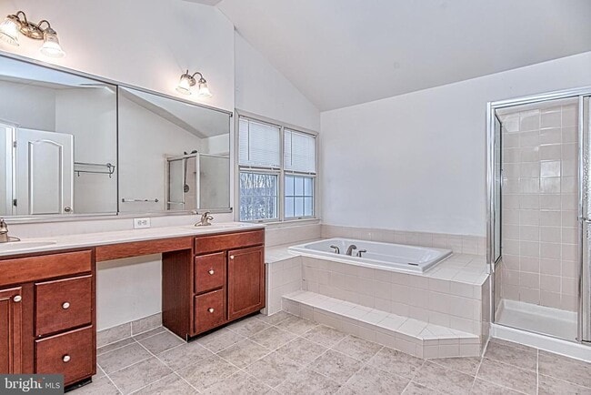 Building Photo - 5004 Warwick Hills Ct