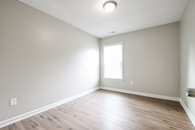 Building Photo - 309 Wax Myrtle Ct