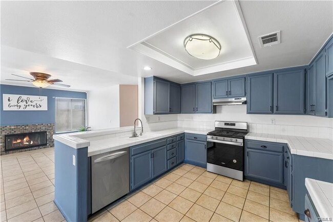 Building Photo - 39566 Dunbar St