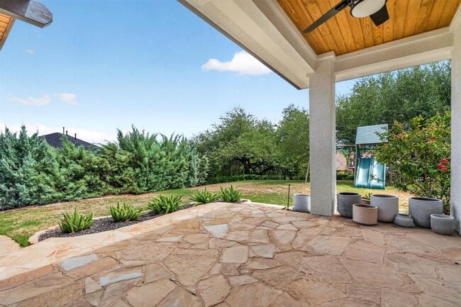 Building Photo - 402 Aria Dr