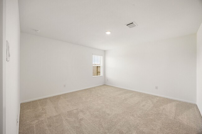 Building Photo - 27418 Sweetwater Bay Dr