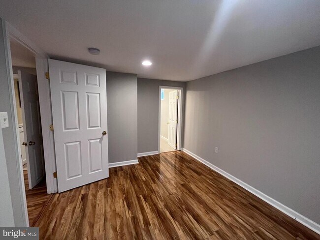 Building Photo - 7021 Hickory Hill Rd
