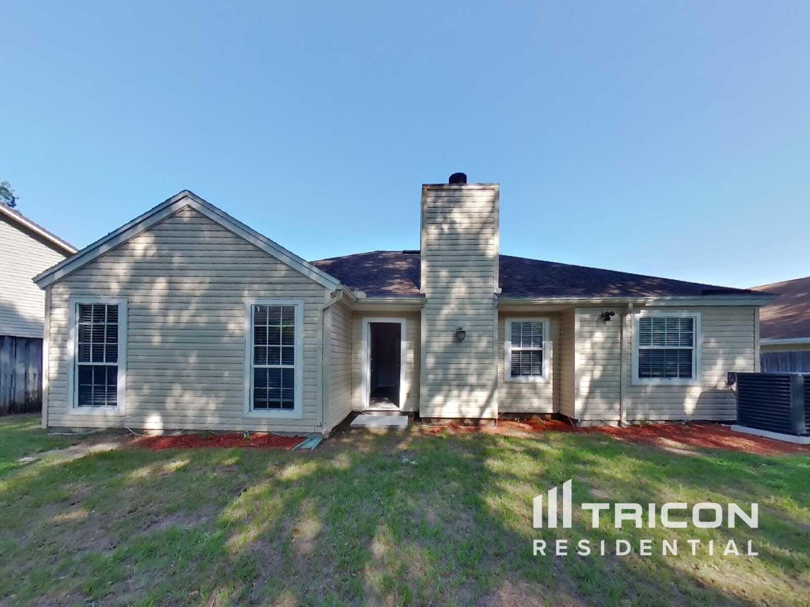 Building Photo - 3373 Millcrest Pl