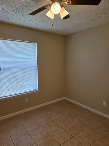 Building Photo - 1713 Golden Grove Dr