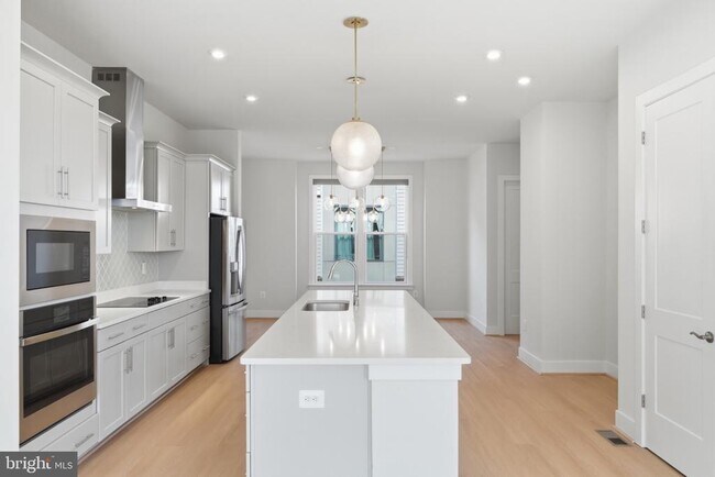 Building Photo - 2389 Liberty Lp